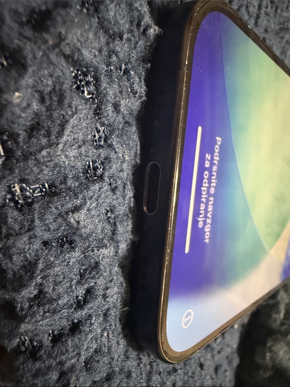 iPhone 15 Pro - Picture 3 of 4